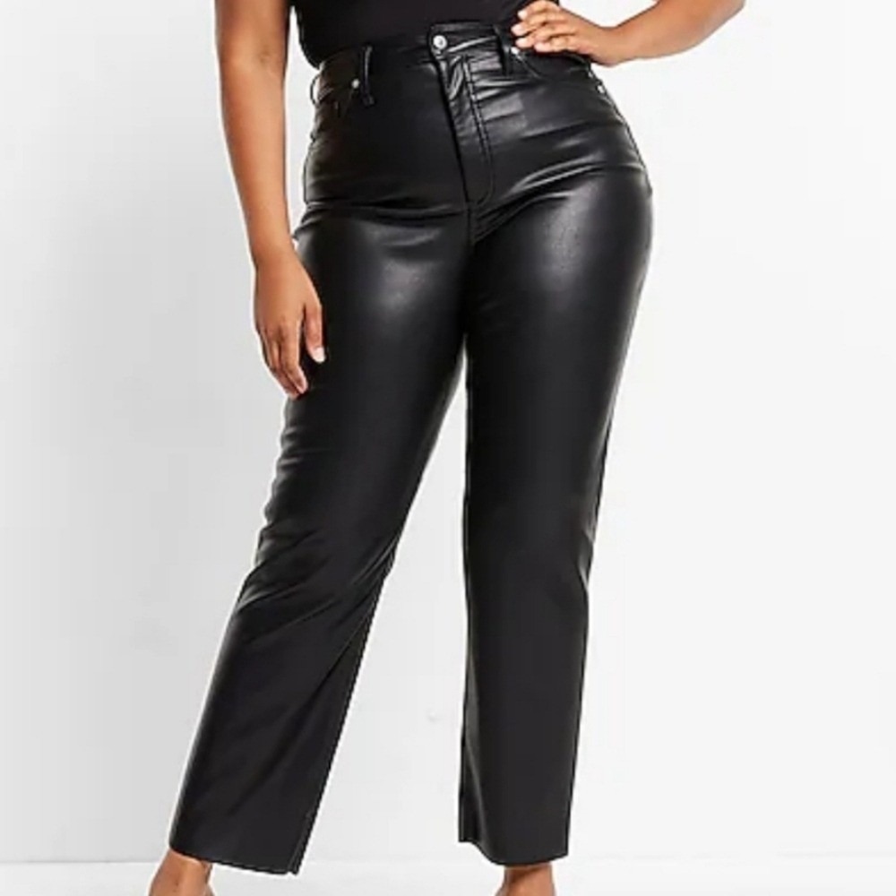EXPRESS NWT Womens Faux Leather High Rise Pant Modern Straight Black 16L Tall